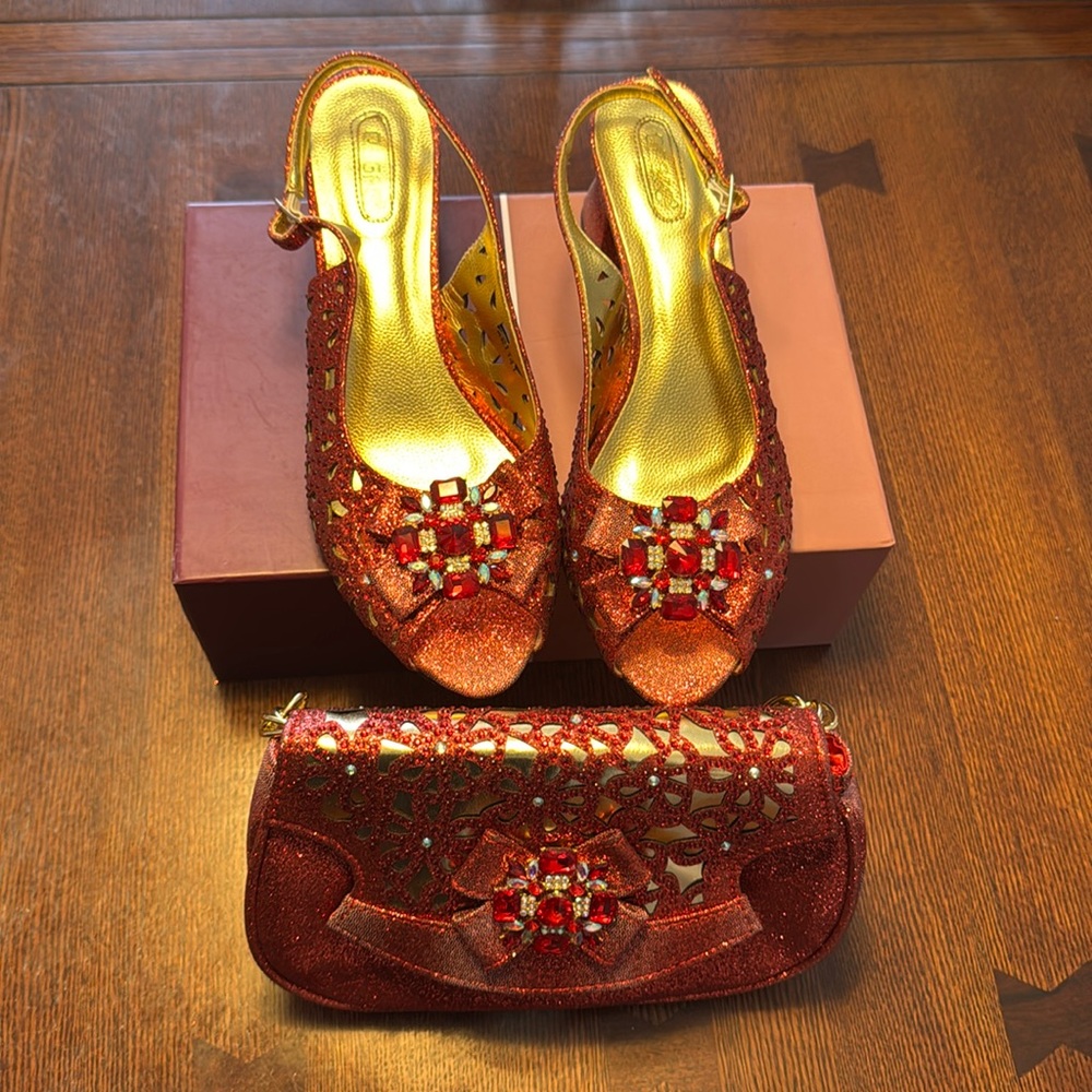 QSGFC Italian style Red & gold size 43 shoe and bag set